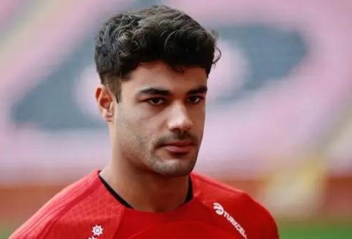 OZAN KABAK KİMDİR, NERELİ? Hoffenheim Futbolcusu Ozan Kabak kaç yaşında?