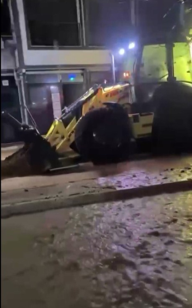 Yalova'da yağış nedeniyle eğitime 1 gün ara verildi, motosiklet 22.30'da çıkamayacak