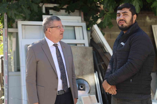 AK Parti Denizli İl Başkanı Subaşıoğlu, Pamukkale'de esnafın taleplerini dinledi
