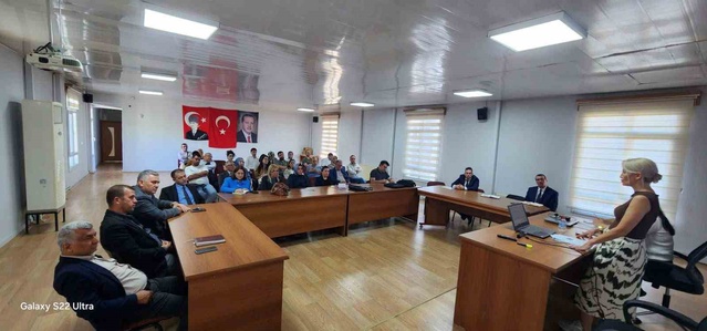Sarıgöl'de okul müdürleri ve rehber öğretmenlere SORİ ve bağımlılık eğitimi verildi