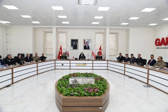 Ardahan'da 9 aylık asayiş çalışmaları Emniyet ve Jandarma sunumlarıyla ele alındı