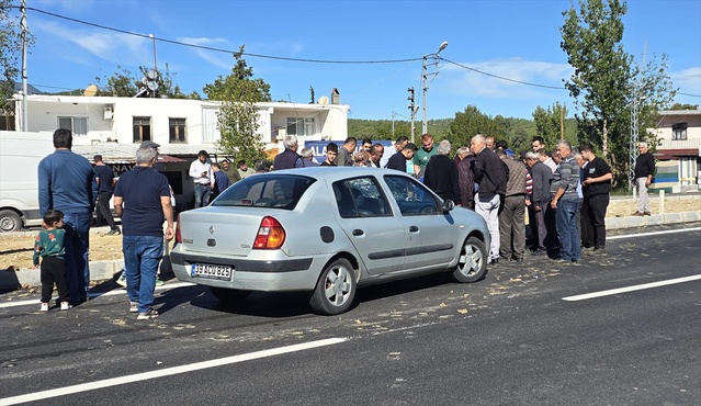 Muğla Seydikemer'de 77 yaşındaki kişiye otomobil çarptı, hayatını kaybetti