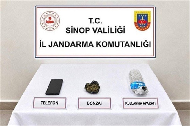 Sinop'ta uyuşturucu operasyonunda 4 şüpheli gözaltına alındı, 33 gram madde ele geçti