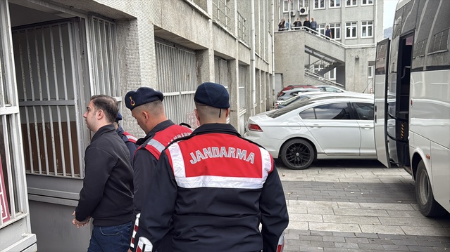 Zonguldak'ta 4 sanıklı terör davasında tutuklu sanığın tahliyesine karar verildi