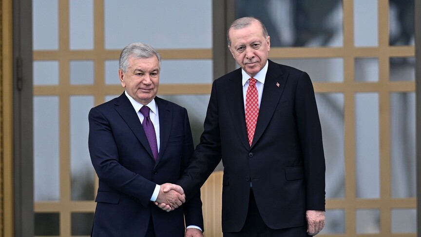 Cumhurbaşkanı Erdoğan, Özbekistan Cumhurbaşkanı Mirziyoyev ile bir araya geldi